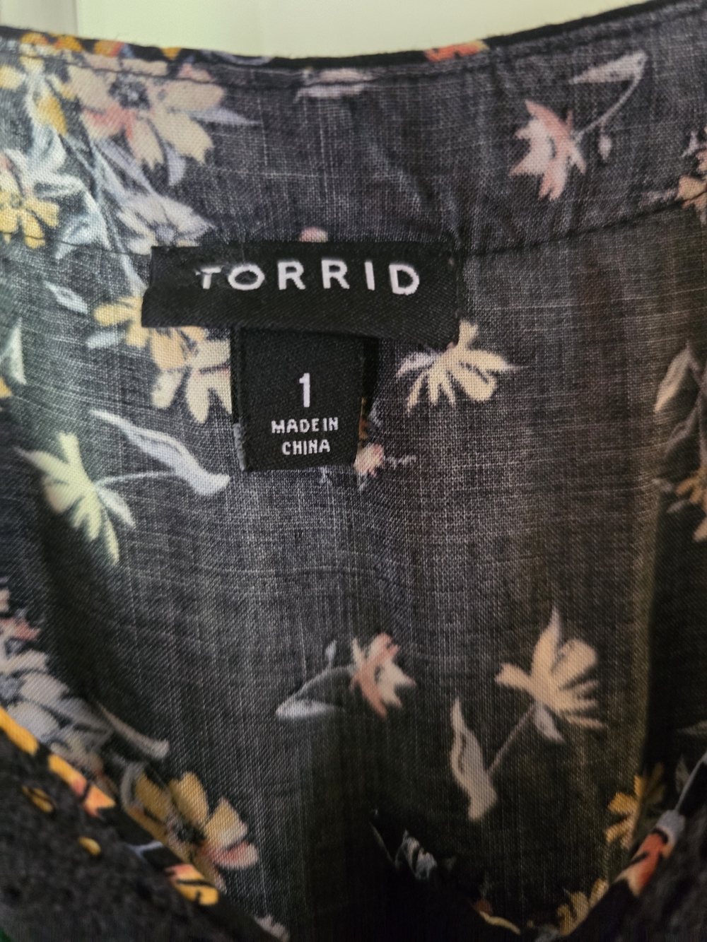 torrid Black Floral High-Low Dress with Cotton Lace Trim - Picture 6 of 9